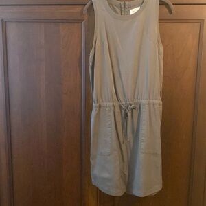 Women’s olive green sleeveless dress, zipper in back, new